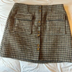 High quality check skirt. Very cute and thick material.